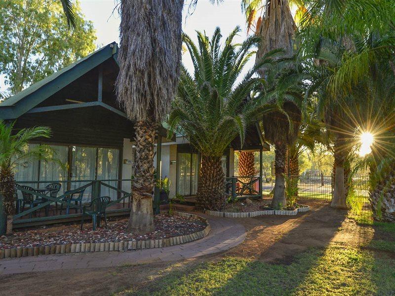 Desert Palms Alice Springs Motel Exterior photo