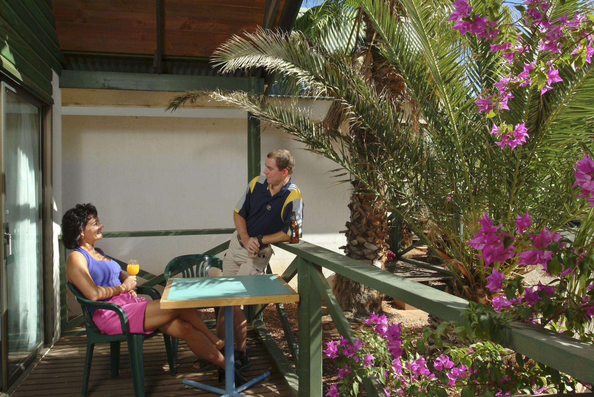 Desert Palms Alice Springs Motel Exterior photo