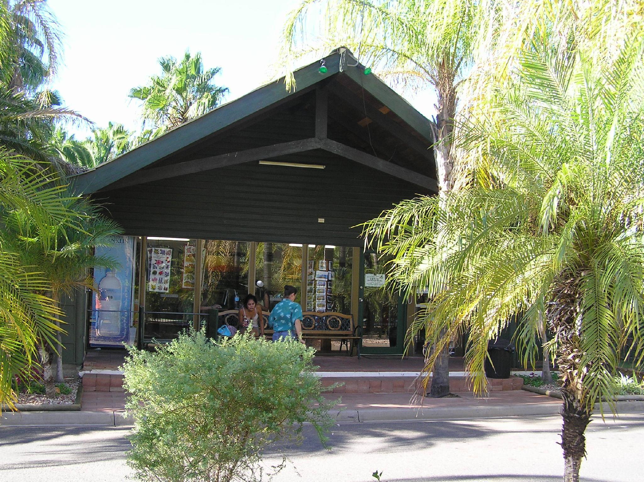 Desert Palms Alice Springs Motel Exterior photo