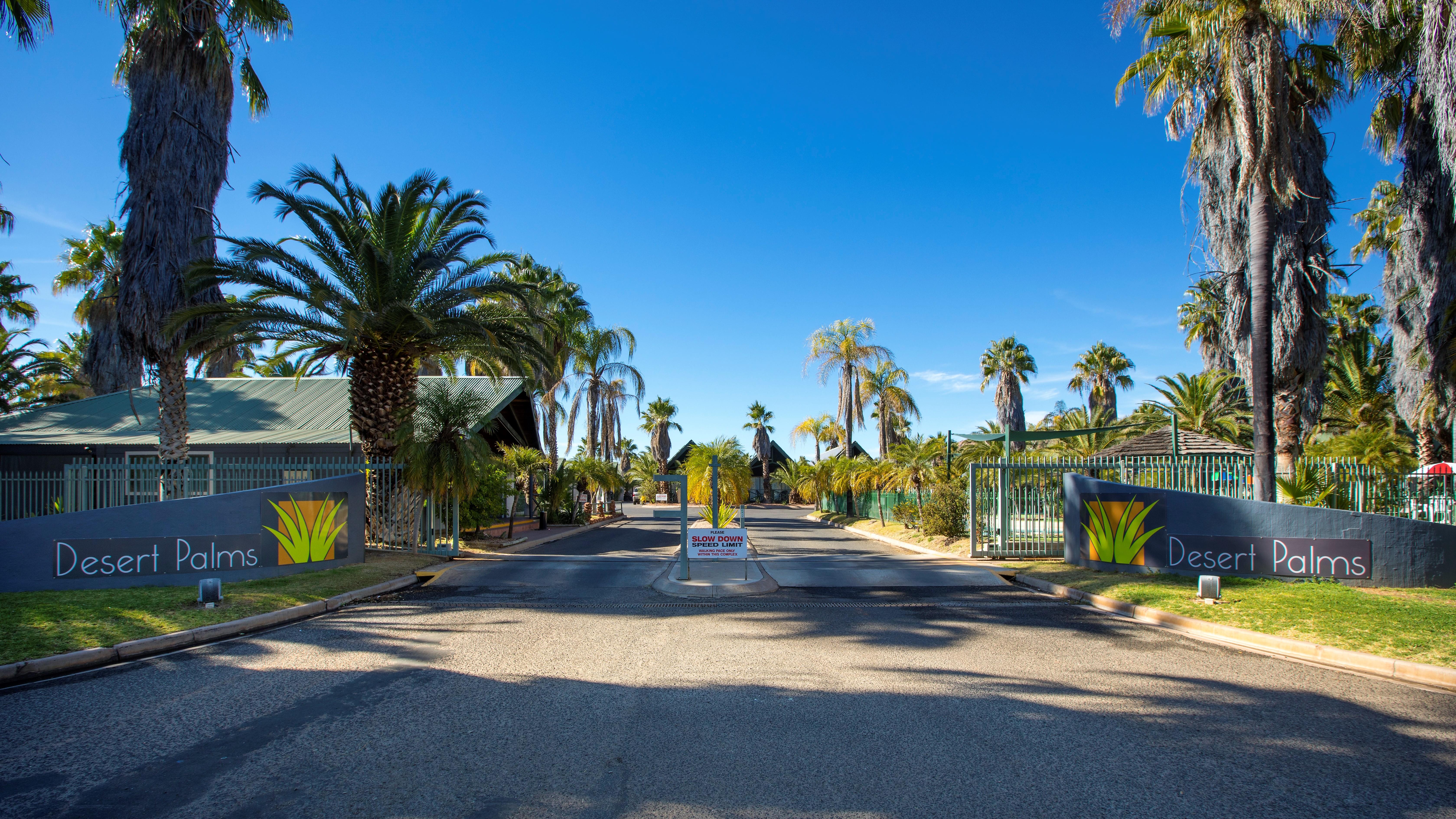 Desert Palms Alice Springs Motel Exterior photo