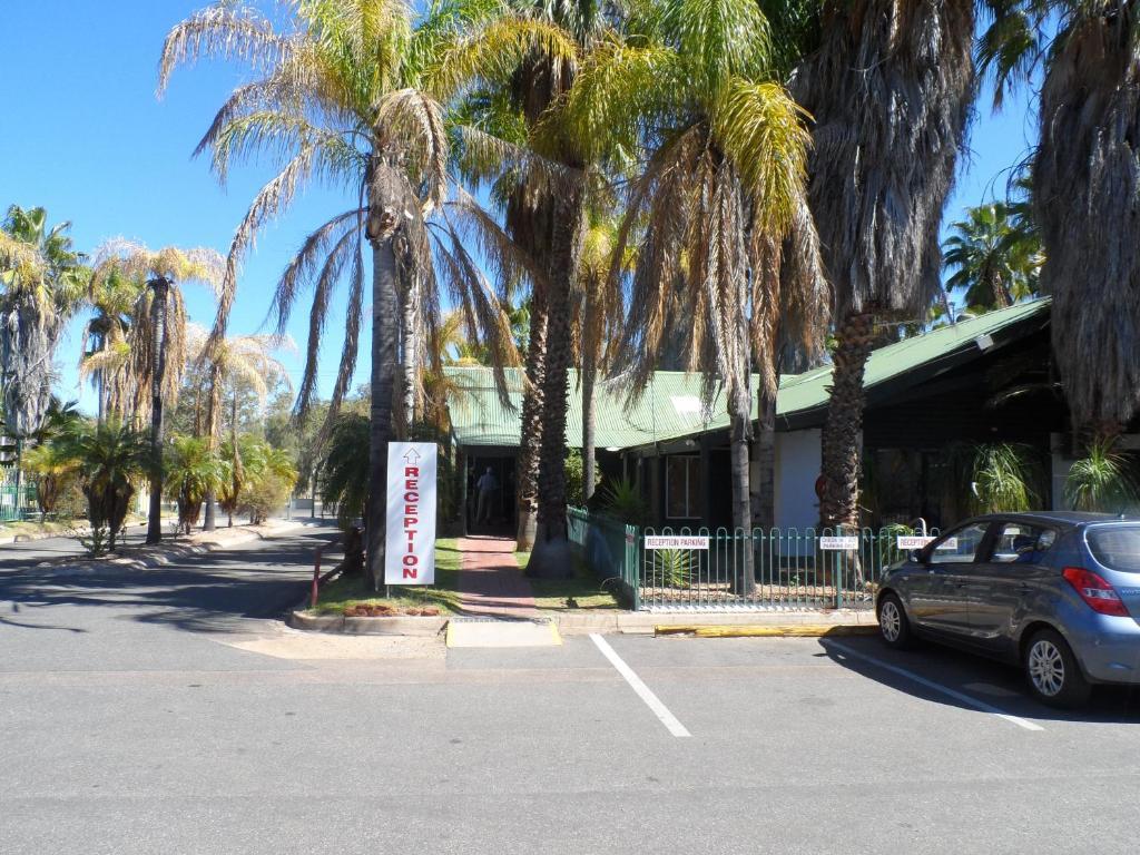 Desert Palms Alice Springs Motel Exterior photo